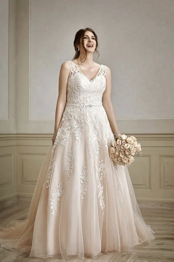 Plus Size XXL Brautkleider für kurvige, mollige Bräute aus Siegburg