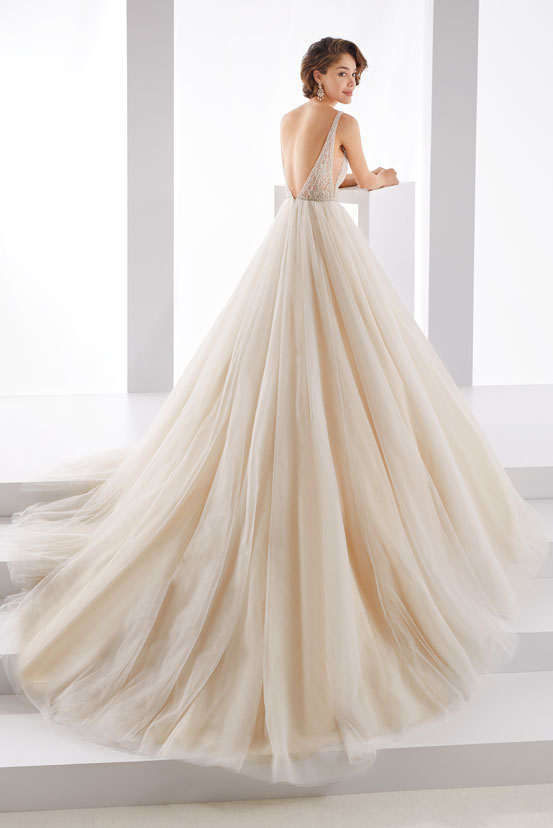 Brautkleid Prinzessin Siegburg Spitze Glitzer Hochzeitskleid Tüll