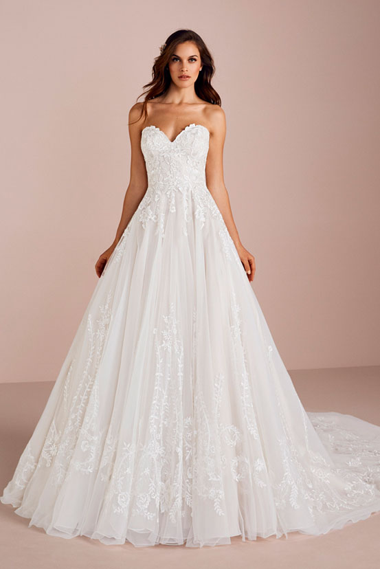 Hochzeitskleid Spitze Prinzessin Brautkleid Mit Langer Schleppe