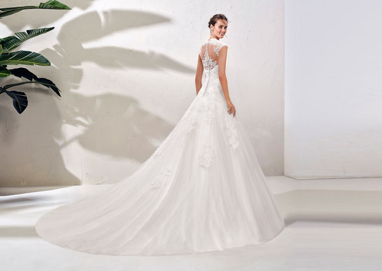 Brautkleid Mit Schleppe Leverkusen