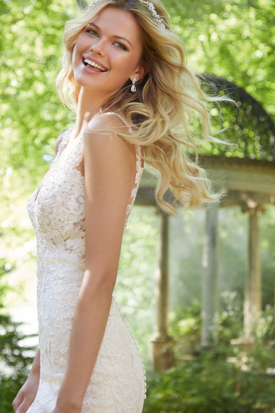 Brautkleid Fit And Flare Schlicht